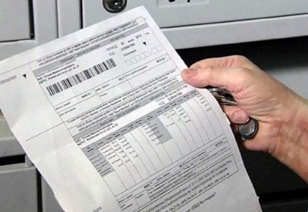 Правительство РФ рассматривает документ о субсидиях на услуги ЖКХ для должников